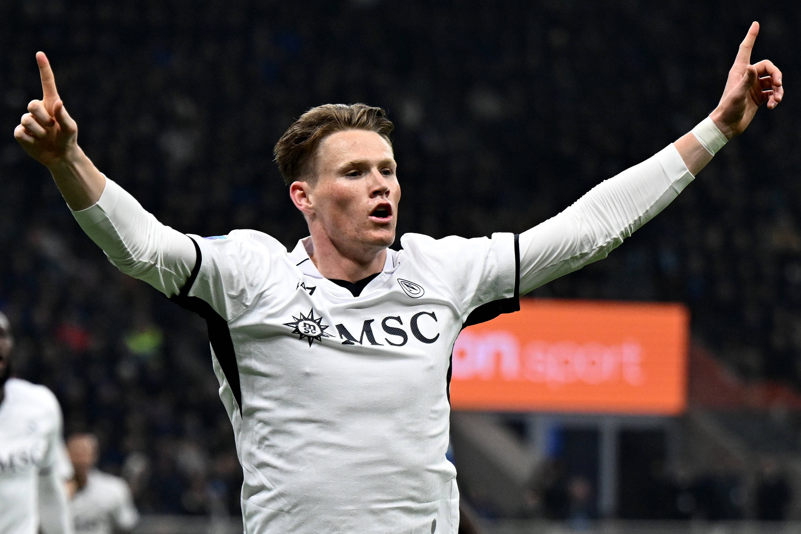 那不勒斯球员发挥出色，或打破客场魔咒