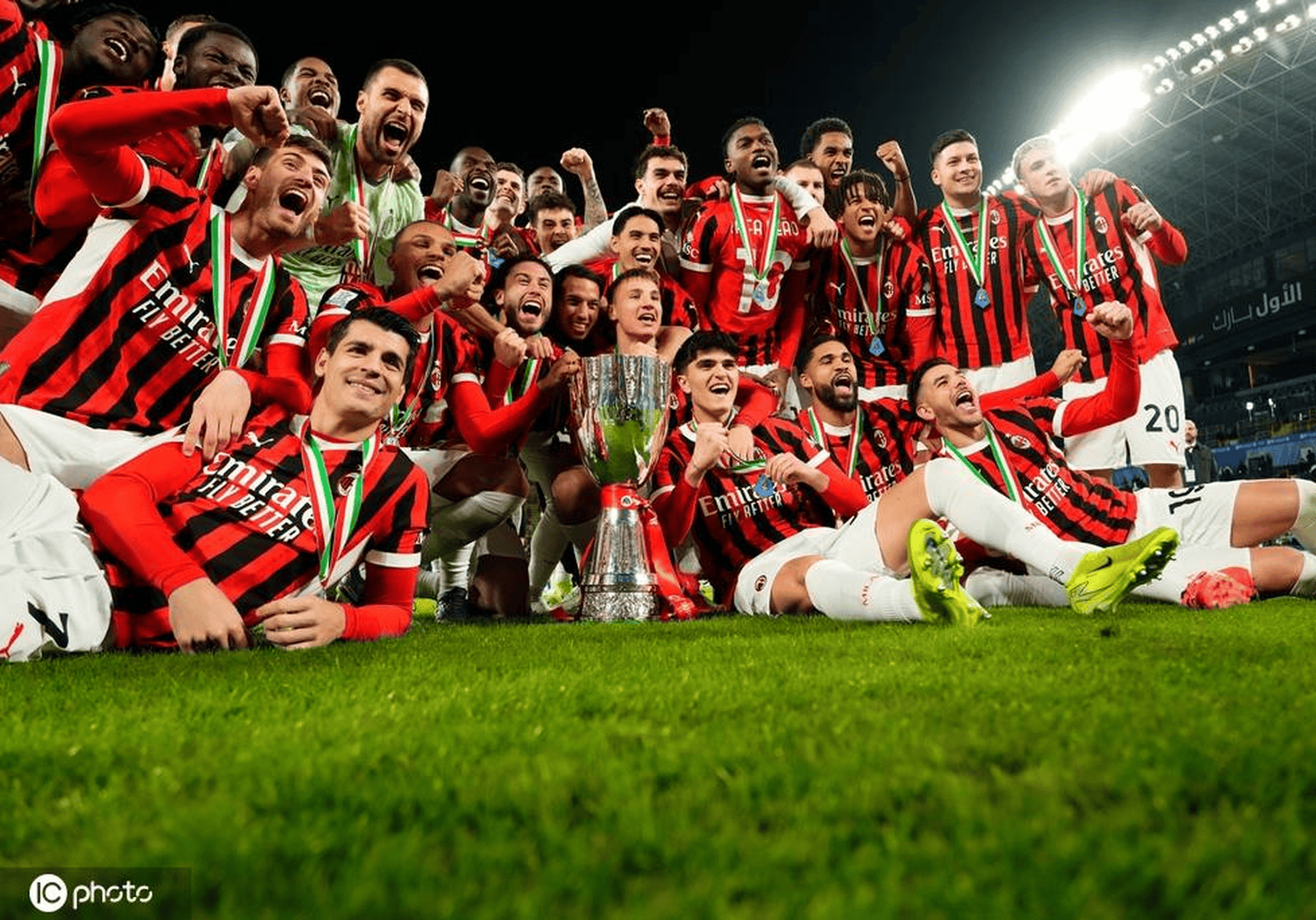 关于AC米兰绝杀热那亚!勒沃昂破门取得绝胜的信息 关于AC米兰绝杀热那亚!勒沃昂破门取得绝胜的信息