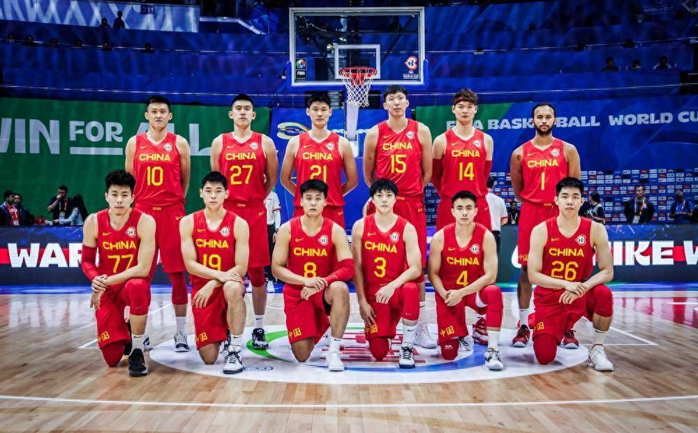 东京奥运篮球比赛如约举行，中国男篮全力备战的简单介绍