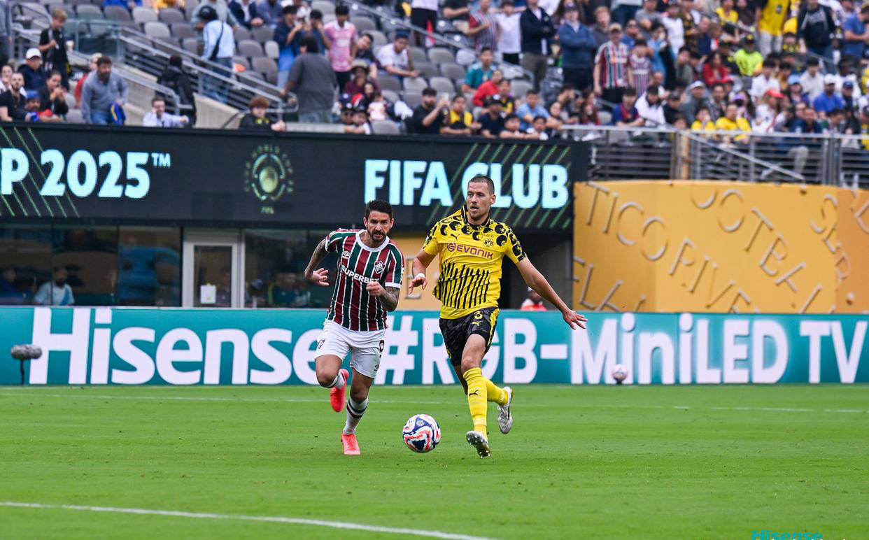 多特蒙德遭遇困境,主教练呼吁球队团结一心 多特蒙德遭遇困境,主教练呼吁球队团结一心