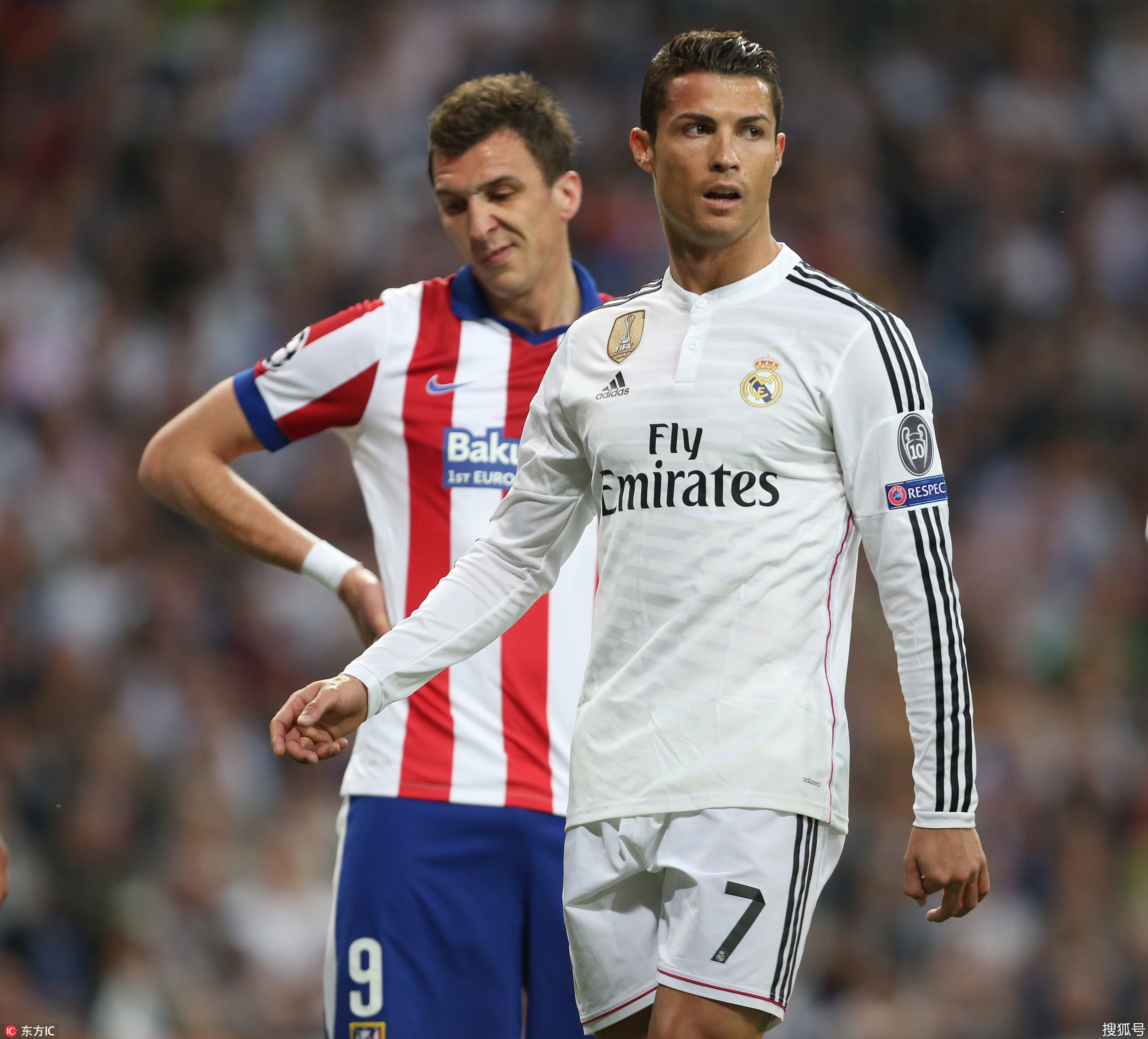 阿贾克斯抑遏对手,顺利擒下16强位置! 阿贾克斯抑遏对手,顺利擒下16强位置!