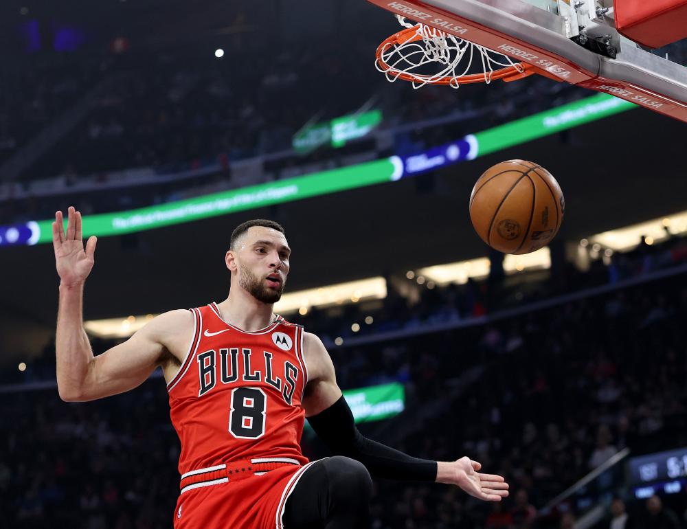 关于公牛惨遭溜马逆转,拉文神奇三分不敌的信息 关于公牛惨遭溜马逆转,拉文神奇三分不敌的信息