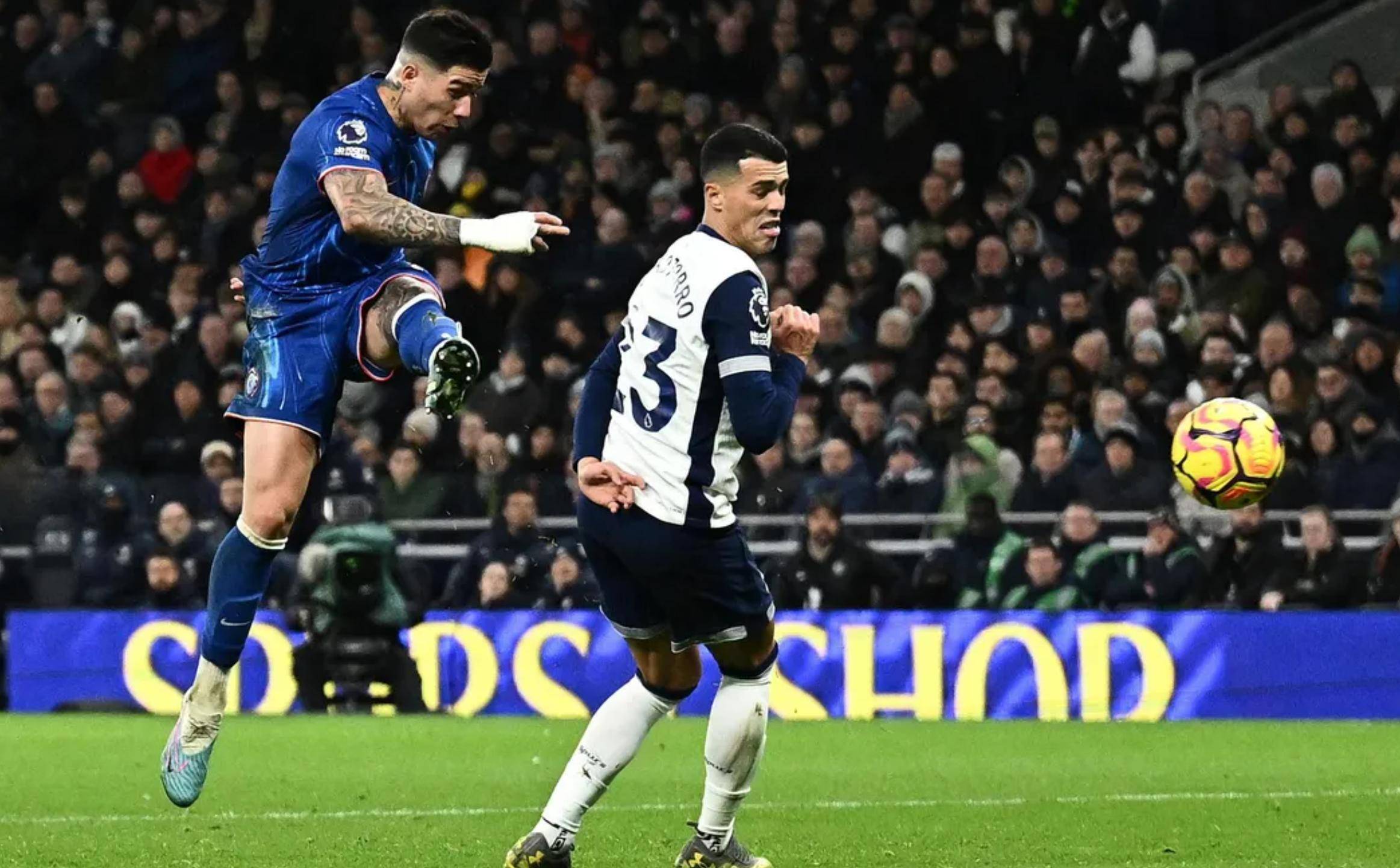 切尔西主场不敌沃特福德,遭遇困境 切尔西主场不敌沃特福德,遭遇困境