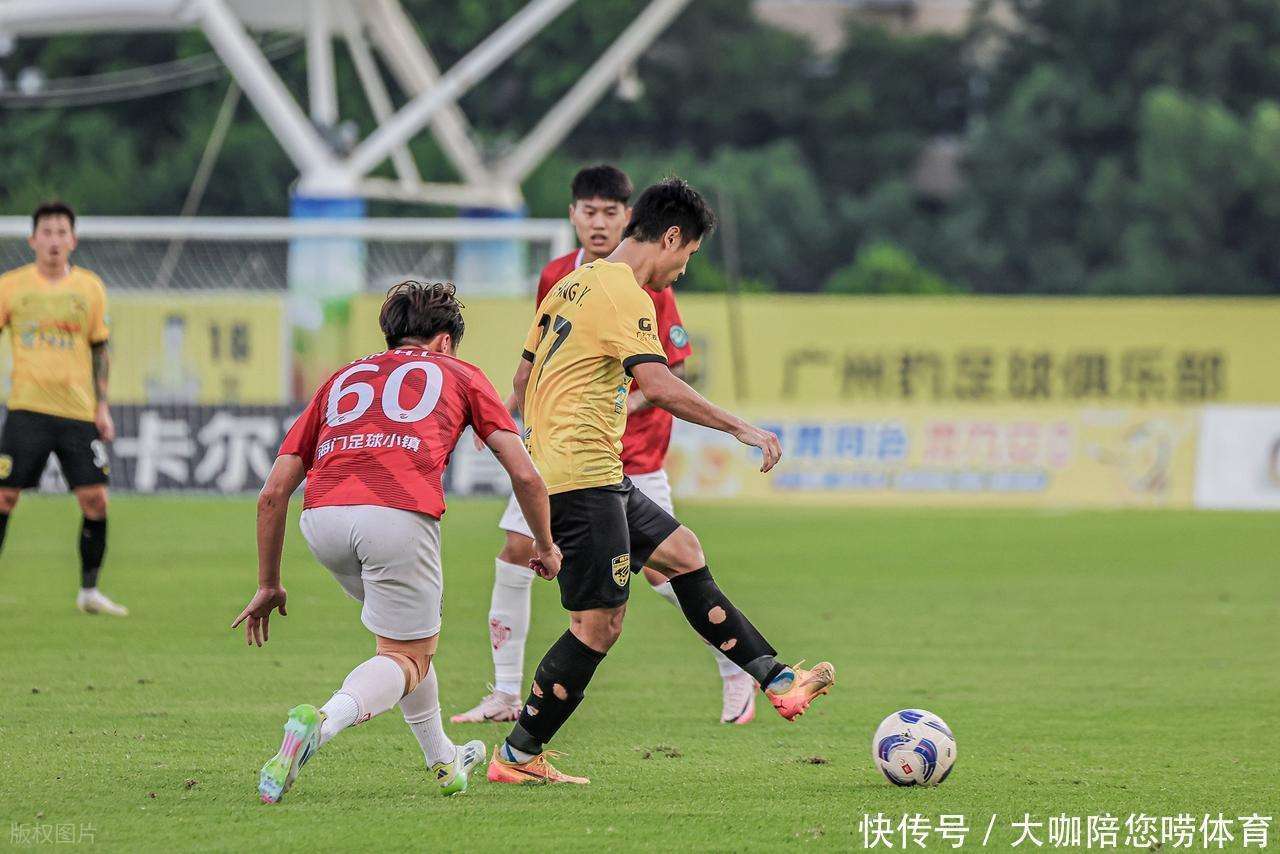 关于茫茫国际足球赛场,一方新秀崭露头角的信息 关于茫茫国际足球赛场,一方新秀崭露头角的信息