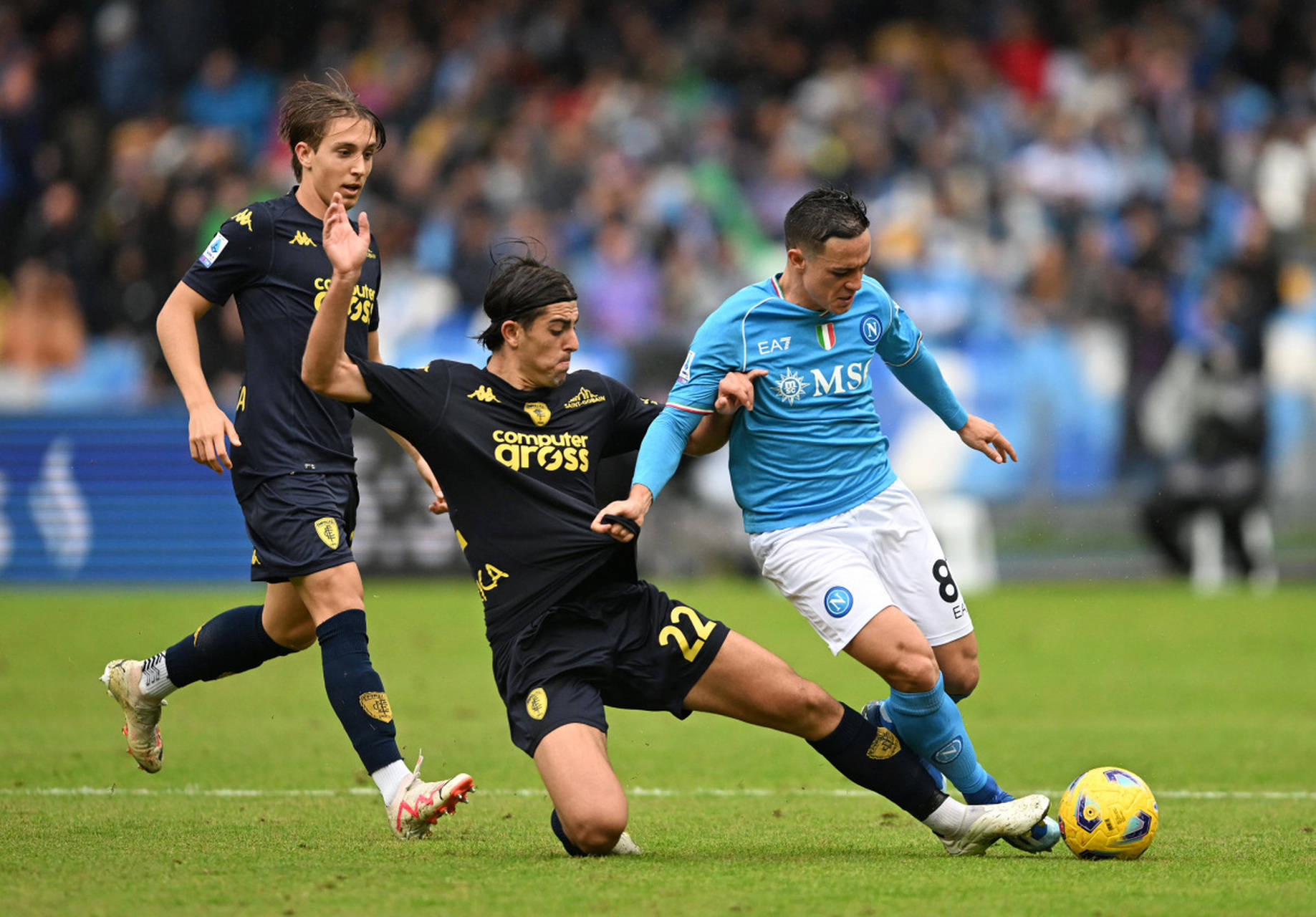 罗马主场不敌佛罗伦萨,吞下三连败 罗马主场不敌佛罗伦萨,吞下三连败