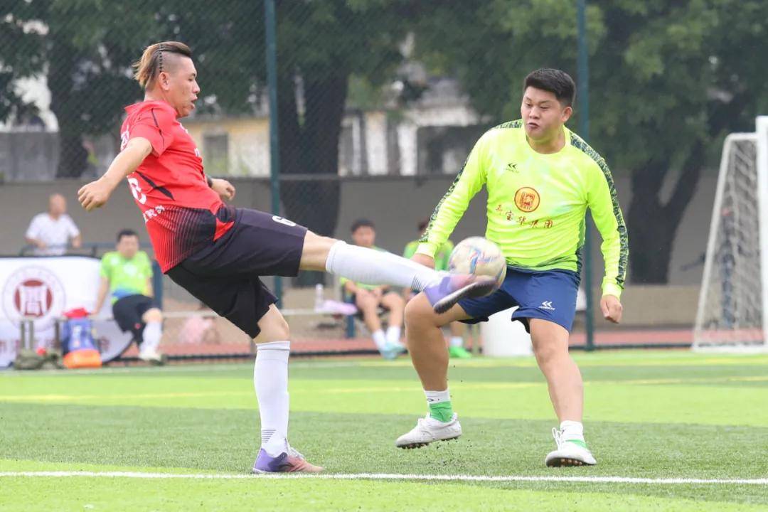 关于球队联合当地慈善机构,共同开展公益活动的信息 关于球队联合当地慈善机构,共同开展公益活动的信息