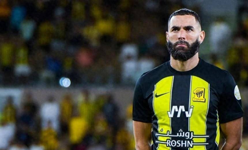 皇马再战决赛，本泽马神勇进球