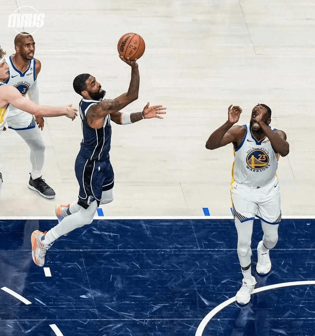 湖人击败独行侠,豪取四连胜 湖人击败独行侠,豪取四连胜