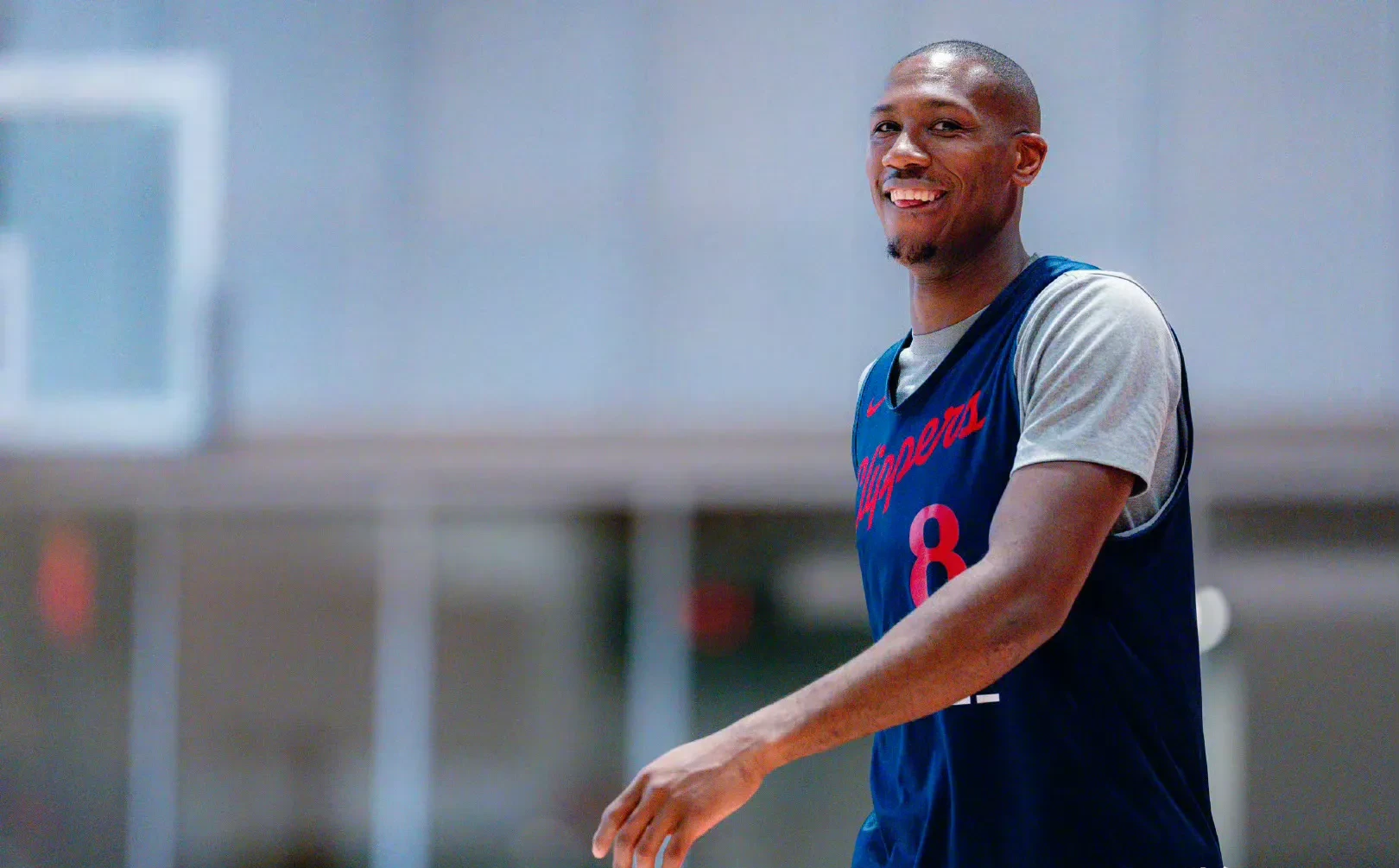 灰熊客场击败快船,取得连胜 灰熊客场击败快船,取得连胜